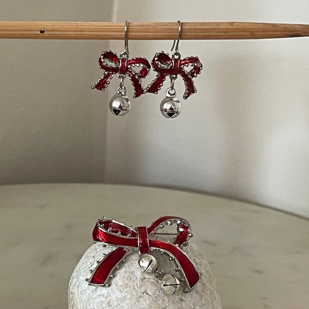 Holiday Xmas earrings and brooch.